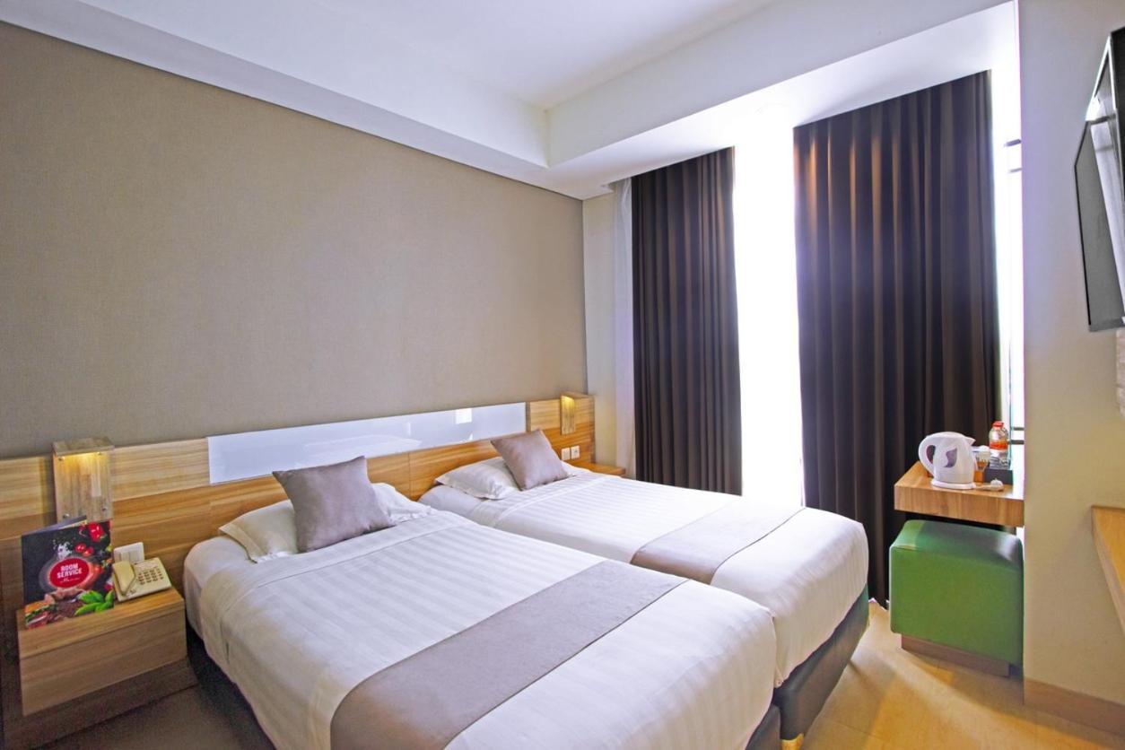 Hotel Fortunagrande Seturan Yogyakarta Exterior photo